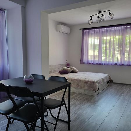 Purple Studios Veliko Tŭrnovo Exterior photo