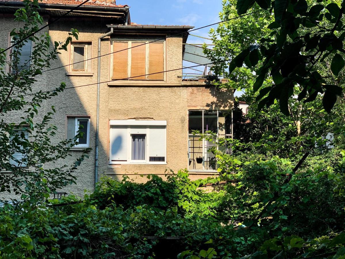 Purple Studios Veliko Tŭrnovo Exterior photo