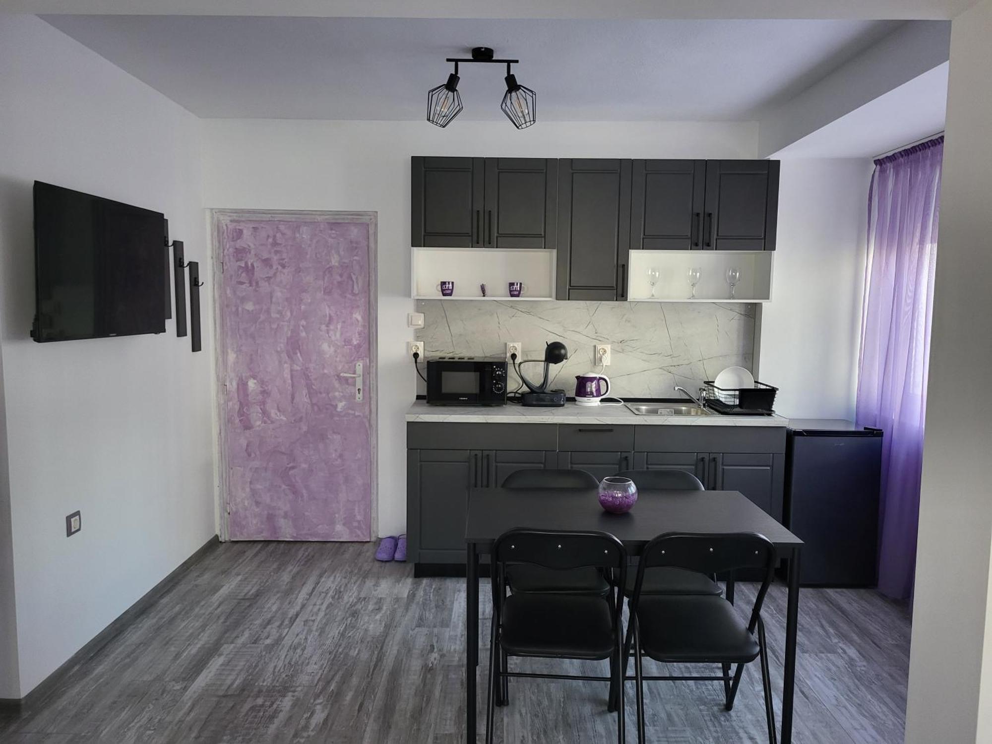 Purple Studios Veliko Tŭrnovo Exterior photo
