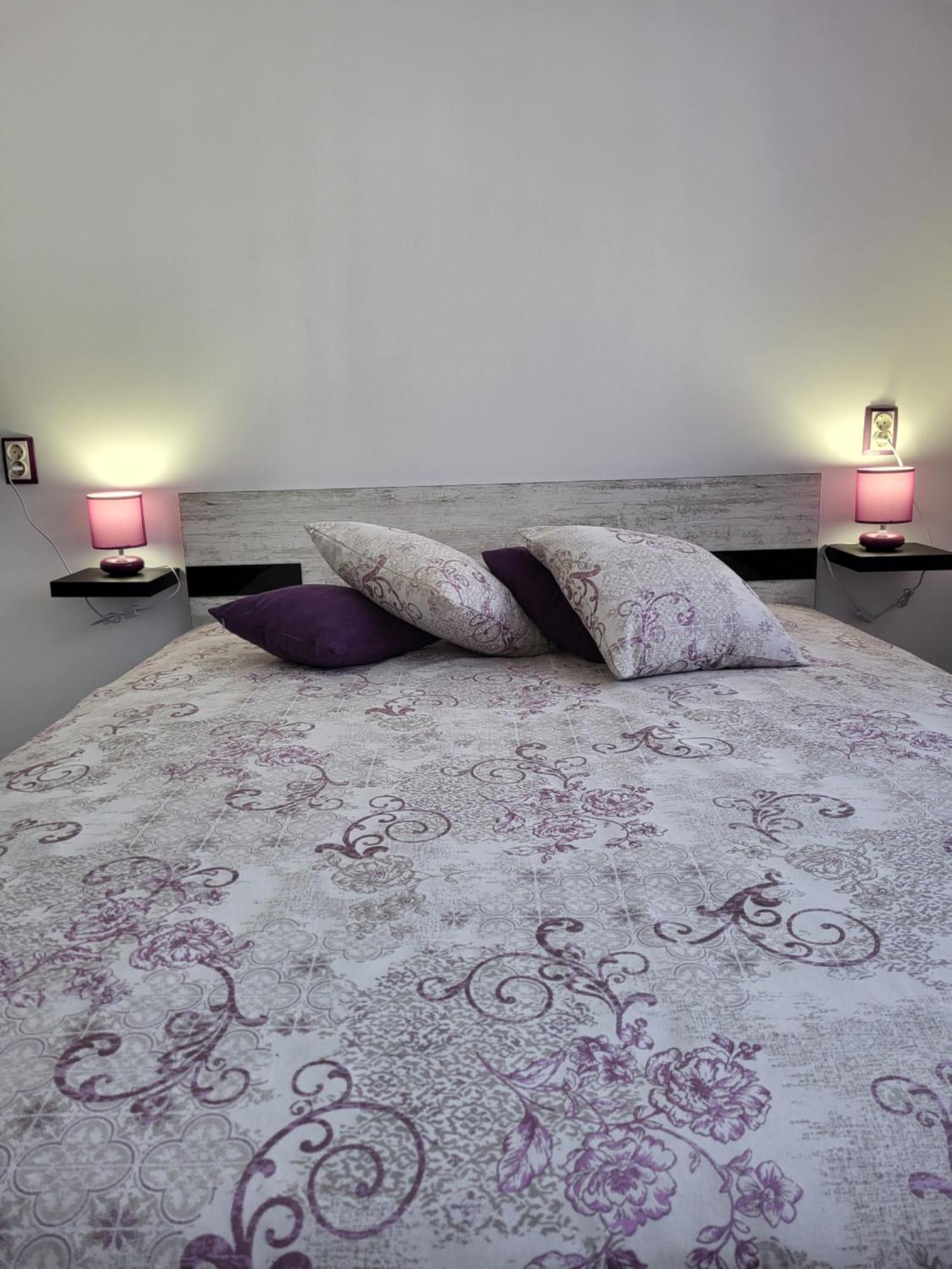 Purple Studios Veliko Tŭrnovo Room photo